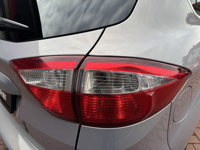 Ford C-MAX (2012) 1.6i Ti-VCT Klima Winter Paket - fotka 39 z 47