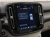 Volvo XC40 B4 DARK ULTRA AUT CZ - náhled 41