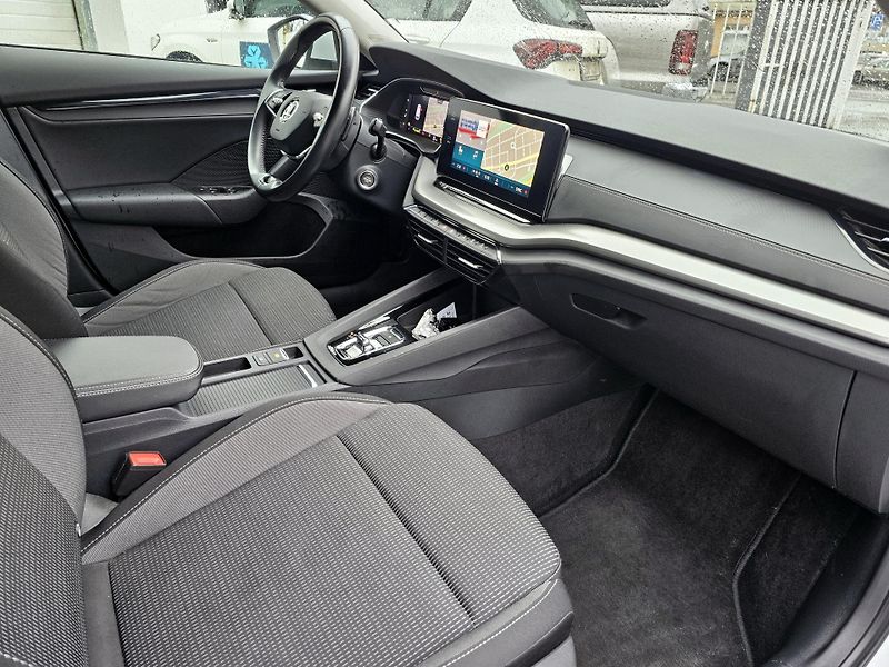 Škoda Octavia 2.0TDI 110kW kombi automat  - fotka 15 z 31