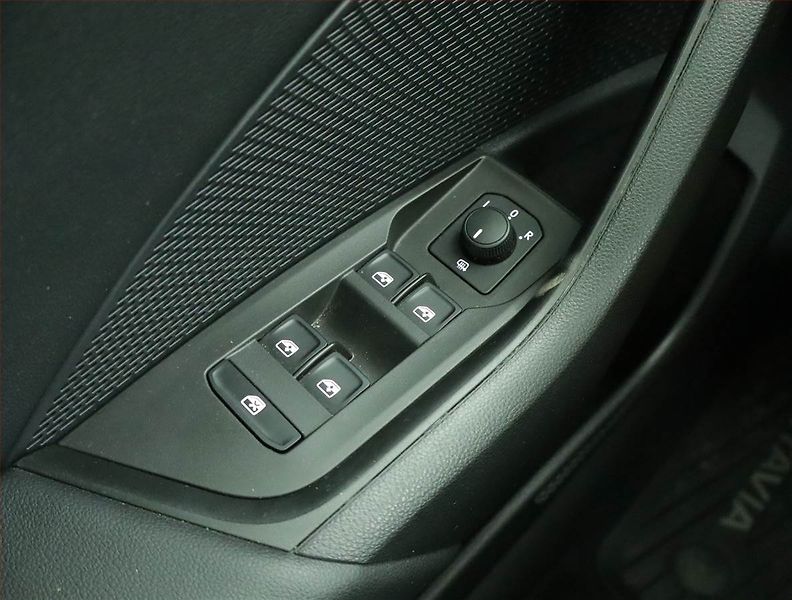 Škoda Octavia (2023) Ambition 2.0 TDI, ČR,1.maj - fotka 15 z 15