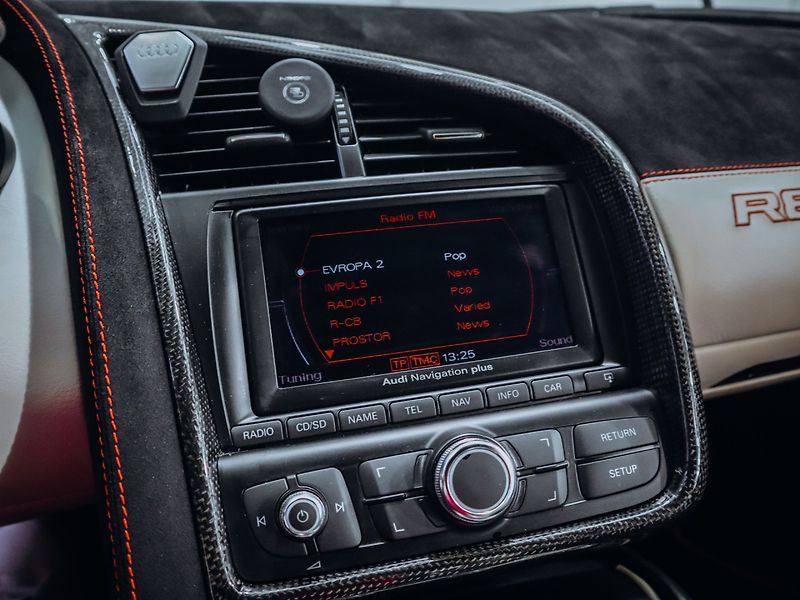 Audi R8 4.2 TFSI Quattro 6MAN - TOP!!! - fotka 8 z 33
