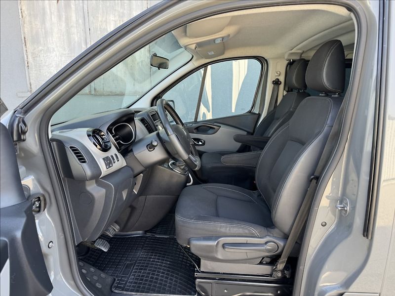 Renault Trafic 1,6 DCi 8míst WEBASTO tažné ČR - fotka 25 z 50