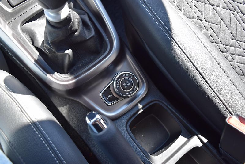 Suzuki Vitara (2019) 1.4 103kw BOOSTER JET ALL GRIP - fotka 25 z 50