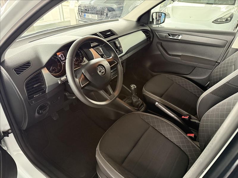 Škoda Fabia 1,0   MPI 55kW,SERVISNÍ KNÍŽKA - fotka 7 z 23