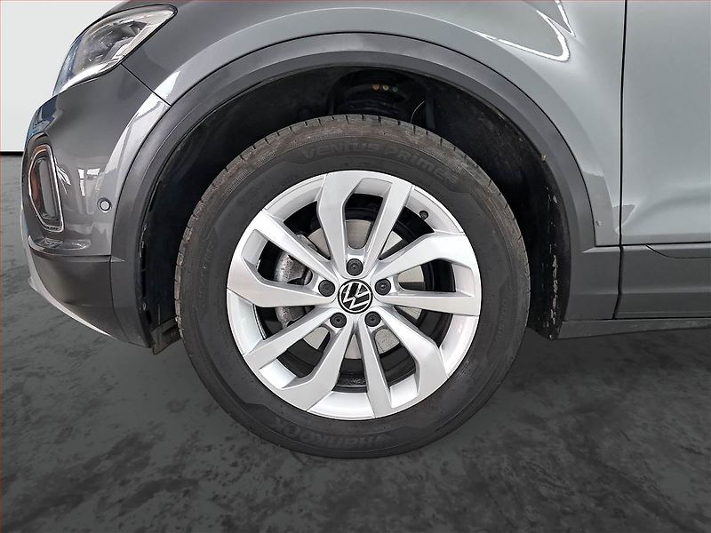 Volkswagen T-Roc (2025) 1.5 TSI - fotka 15 z 17