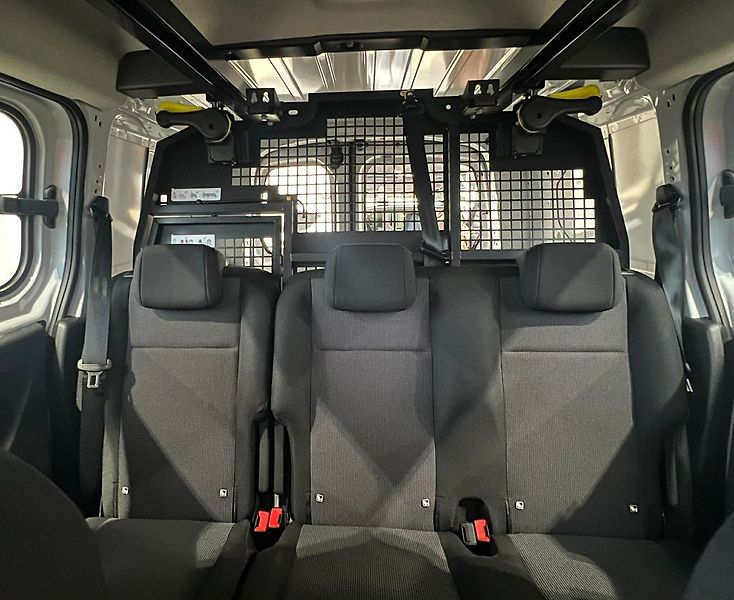 Opel Combo (2026) Crew Van L2 1,5 CDTi 102k MT6 - fotka 12 z 13