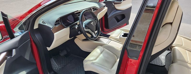 Tesla Model X (2018) 5 MÍST-AWD-KOLA-20-SOH-87,3 - fotka 15 z 58