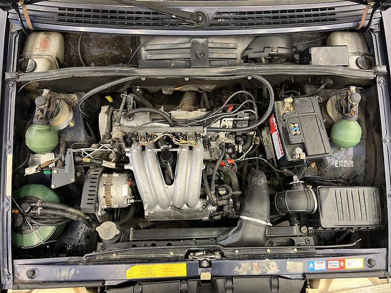 Citroën BX 1.9 GTI 118 kW - fotka 15 z 15