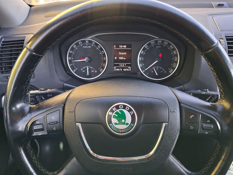 Škoda Octavia (2012)  FACE NAVI VYHŘ.SED NOVÁ STK - fotka 23 z 36