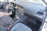 Volkswagen Golf 1.6 TDi AUT.KLIMA VYHŘ.SEDAČKY - náhled 9