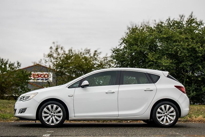 Opel Astra - fotka 8 z 22