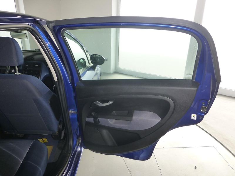 Fiat Punto (2008) 1,3JTD-KLIMATIZACE - fotka 18 z 23