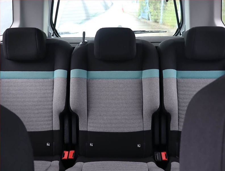 Citroën Berlingo (2020) Feel 1.5 BlueHDi, 5Míst, SR - fotka 10 z 17