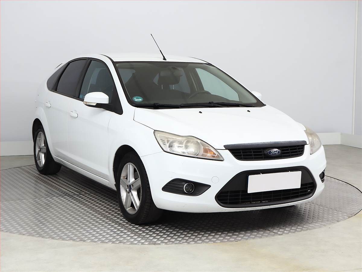 Ford Focus 1.6 16V, po STK, Tažné