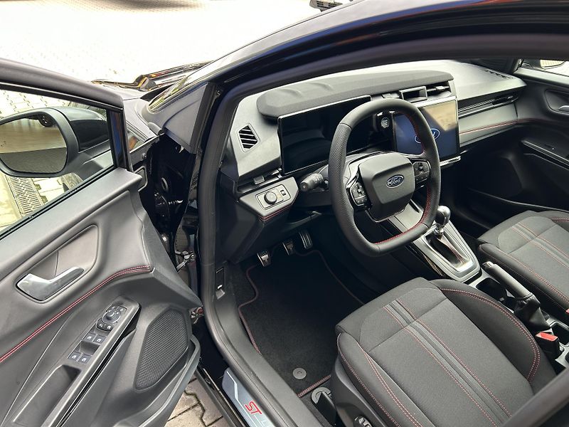 Ford Puma 1.0 Hybrid (mHEV) 92kW ST-Line - fotka 14 z 34