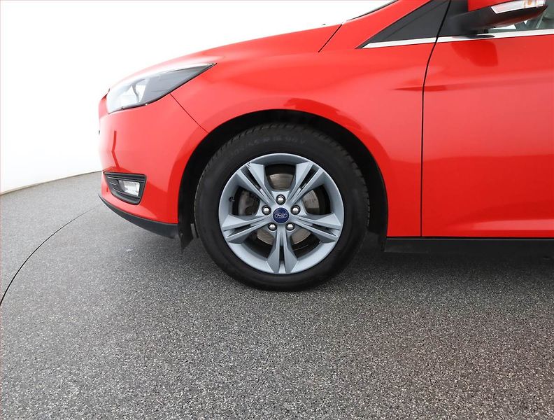 Ford Focus (2017) 1.0 EcoBoost, Serv.kniha - fotka 16 z 16