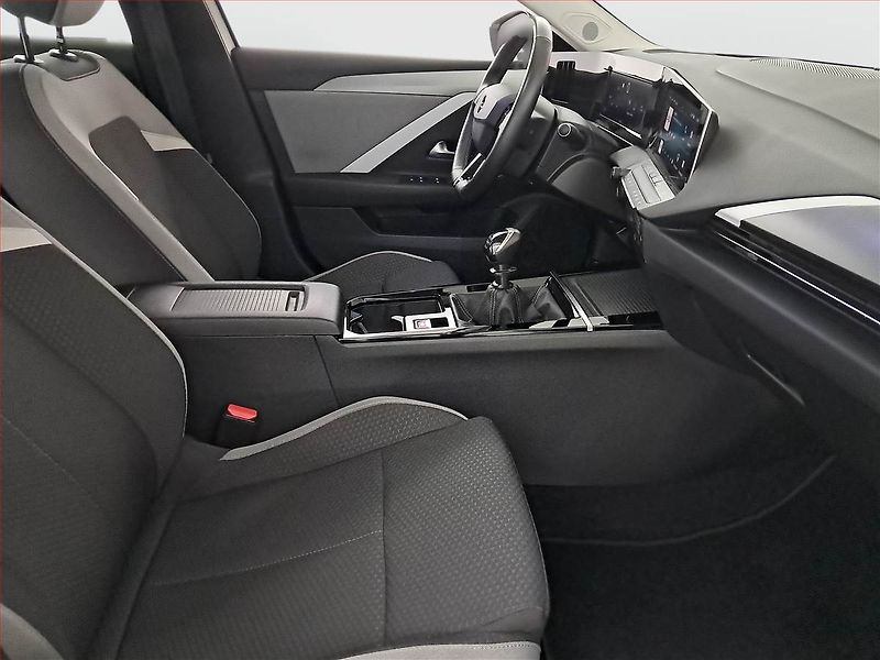 Opel Astra (2024) 1.2 Turbo, ČR,1.maj - fotka 9 z 15