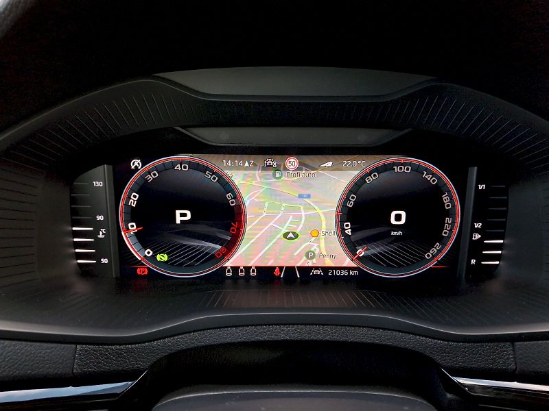Škoda Karoq (2024) SportLine DSG 1,5TSi 110kW - fotka 12 z 35