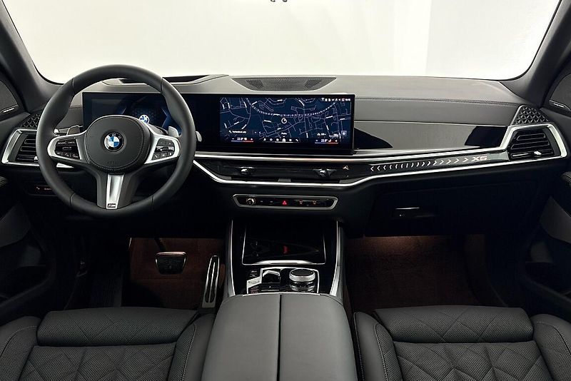 BMW X5 xDrive30d - fotka 16 z 27