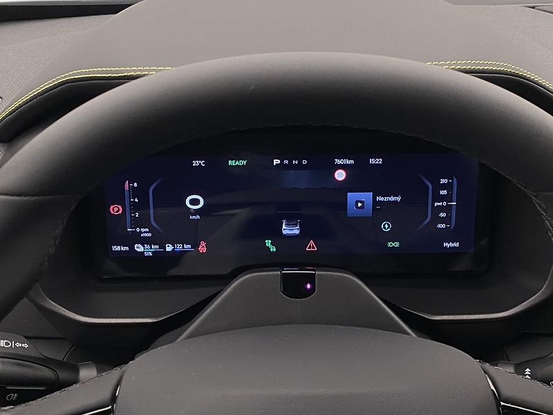 Lynk & Co 01 (2025) MORE PHEV AUT CZ 1.maj - fotka 9 z 61