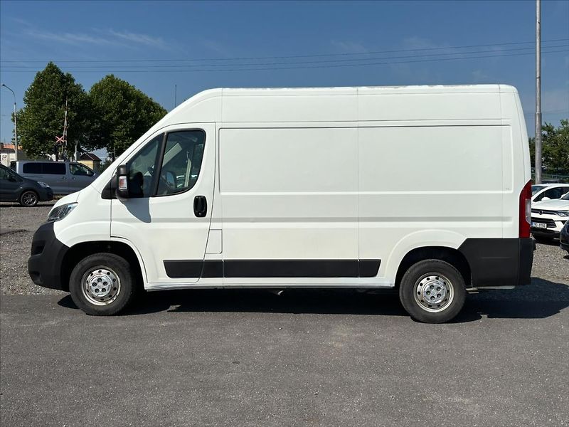 Citroën Jumper 2,0 BlueHDi  L2H2 - fotka 8 z 29