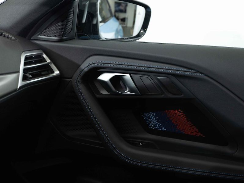 BMW Řada 2 M240i xDrive Coupé - fotka 17 z 21