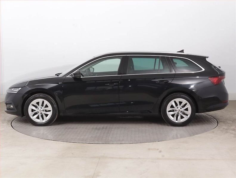Škoda Octavia (2024) 2.0 TDI - fotka 3 z 16