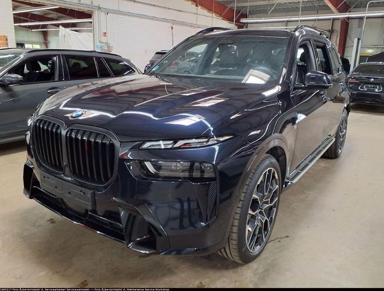 BMW X7 xDrive40d - fotka 5 z 8