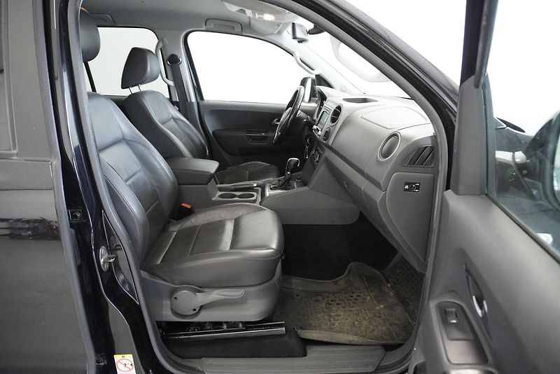 Volkswagen Amarok 2.0 TDi 4X4 AUTOMAT 5 MÍST - fotka 26 z 37