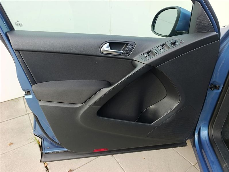Volkswagen Tiguan 1,4 TSi DSG Tempomat Tažné - fotka 12 z 46