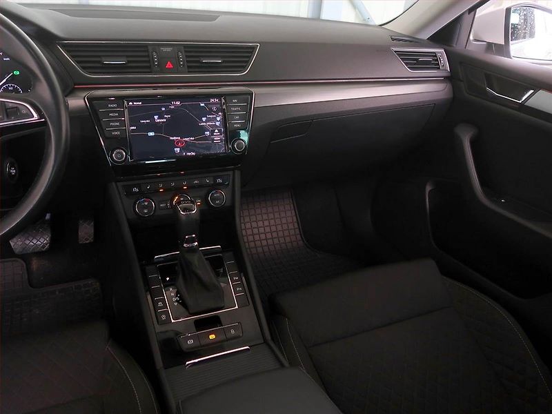 Škoda Superb (2016) Style 1.4 TSI, Automat, Navi - fotka 8 z 20