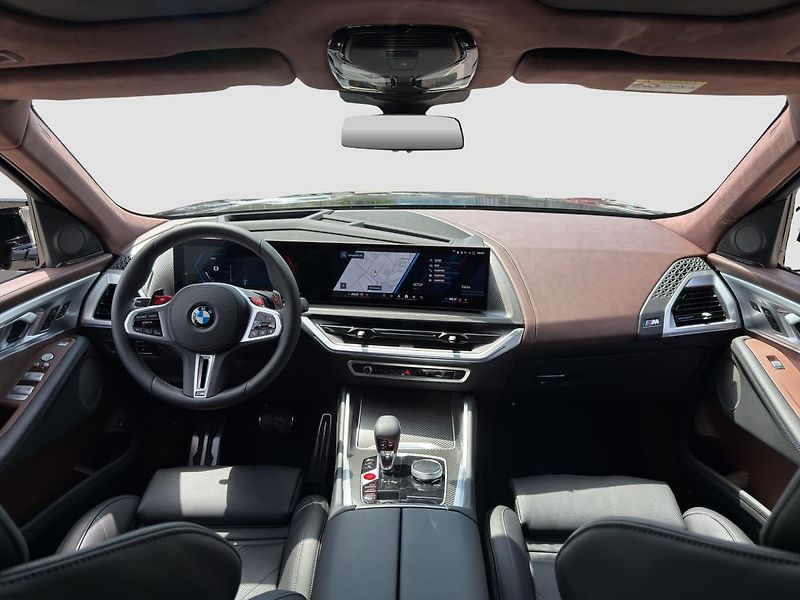 BMW XM 50e - fotka 4 z 20