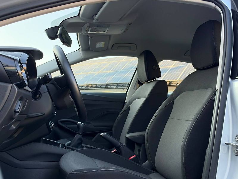 Škoda Fabia Selection 1,0 TSI 70 kW 5° MP - fotka 8 z 30