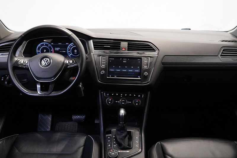 Volkswagen Tiguan - fotka 6 z 6