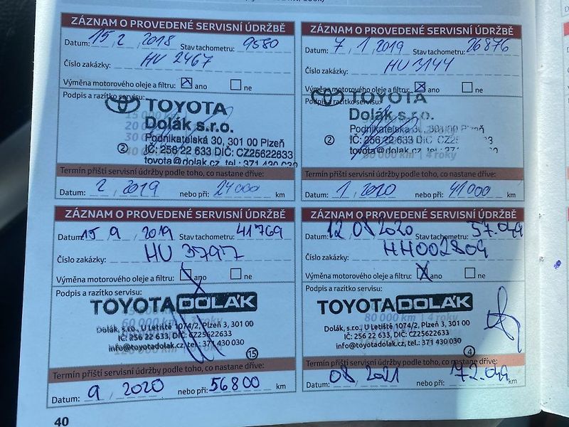 Toyota Hilux 2.4D, ČR, Active, tažné - fotka 18 z 21