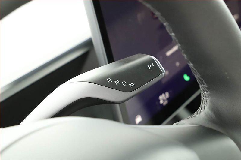 Tesla Model Y (2022) Long Range AWD 79kWh, SoH 91% - fotka 13 z 19