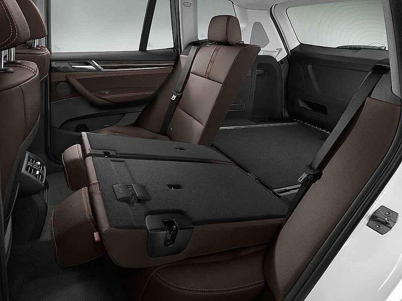 BMW X3.
