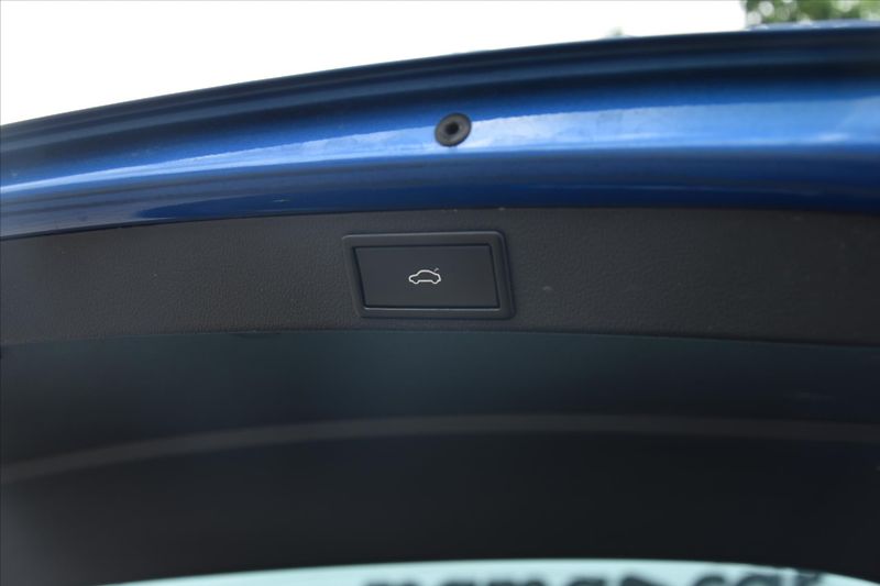 Škoda Octavia 2.0TDI 110kW STYLE+ SERV.KNIHA - fotka 13 z 30