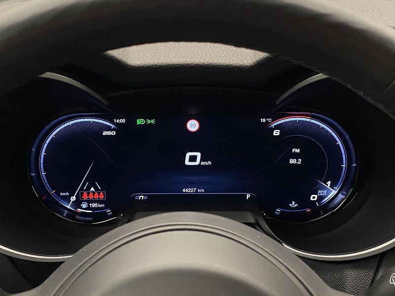 Alfa Romeo Stelvio VELOCE 2.2JTDm REZERVACE - fotka 25 z 62