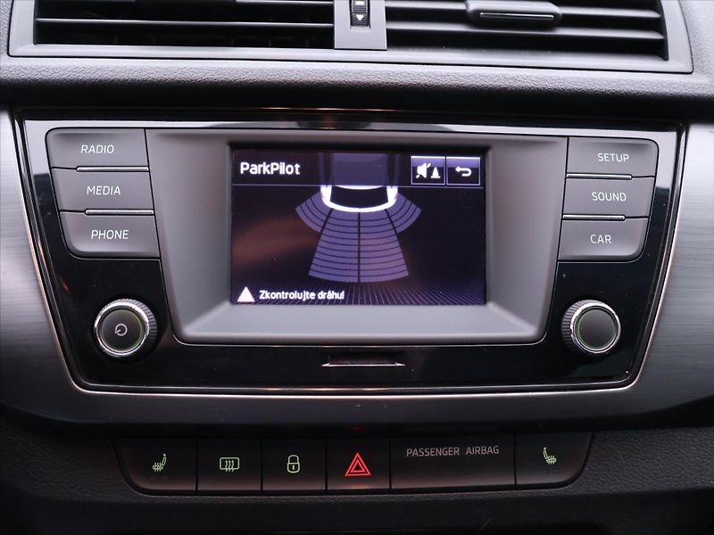Škoda Fabia 1,2 TSI CZ Style Aut.Klima - fotka 18 z 26