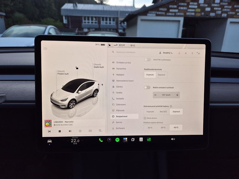 Tesla Model Y LONG RANGE DUAL MOTOR  92,7% - fotka 26 z 48