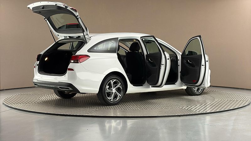 Hyundai i30 1.0 T-GDI Family Comfort Kombi - fotka 6 z 22