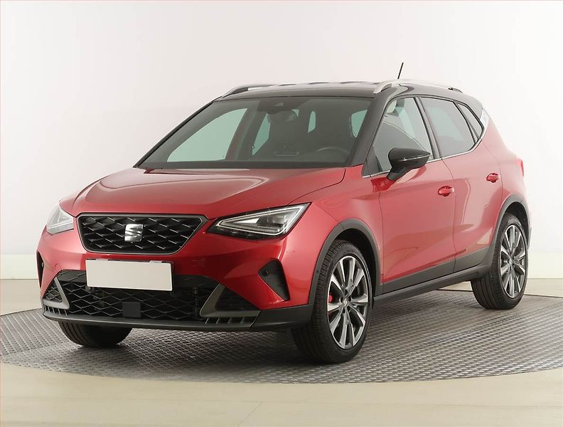 Seat Arona (2025) FR 1.0 TSI - fotka 2 z 21