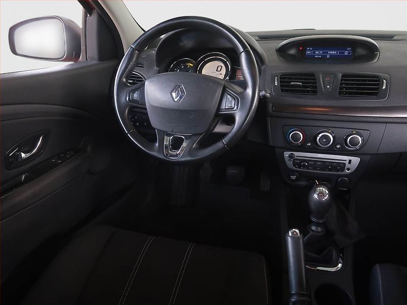 Renault Mégane (2014) 1.5 dCi, Tempomat - fotka 7 z 17