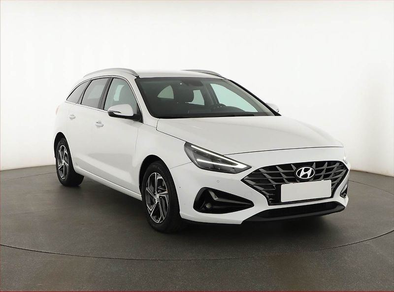 Hyundai i30 (2023) Smart 1.0 T-GDI, Automat, ČR - fotografie inzerátu