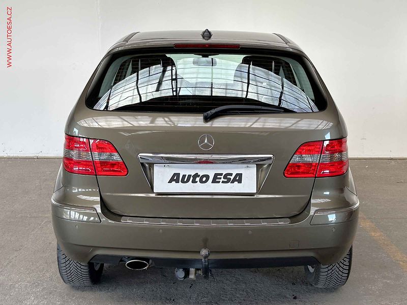 Mercedes-Benz Třídy B (2011) 1.5 i B160, Výhřev sed, TZ - fotka 5 z 14