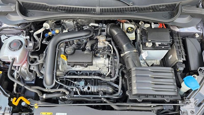 Volkswagen Taigo (2023) 1.0 TSI 81kW Life tažné - fotka 31 z 33