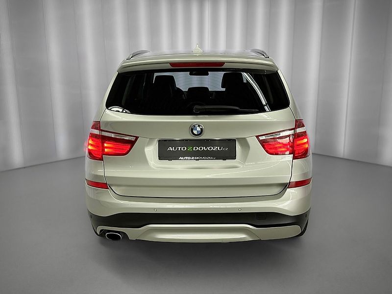 BMW X3 2.0d xDrive, PANORAMA, TAŽNÉ - fotka 5 z 22