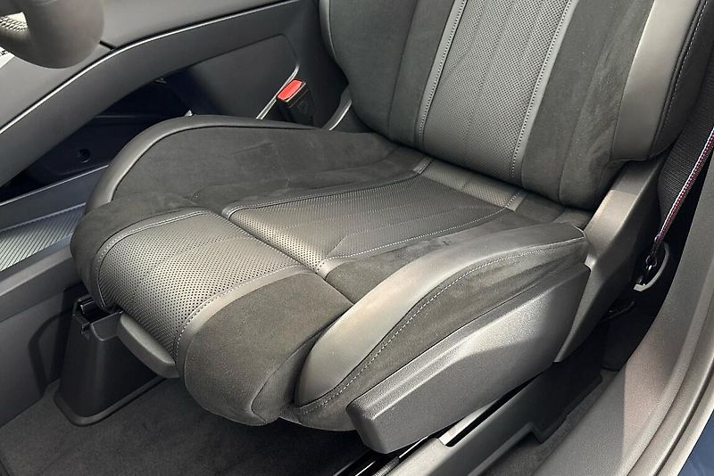 BMW iX3 50 xDrive - fotka 7 z 26