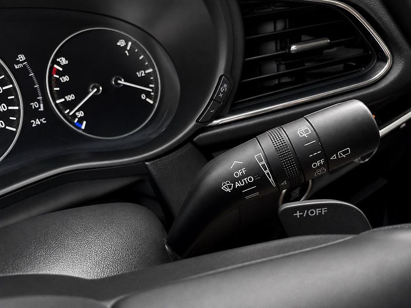 Mazda CX-30 (2022) 2.0 SKYACTIV-X 137kW COSMO 4x4 - fotka 36 z 42